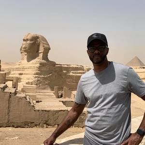 Meet your Posher, Harris